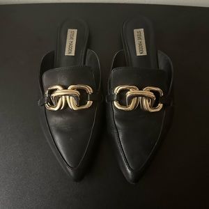 Steve Madden Black Pointed Friends Mule - Size 9